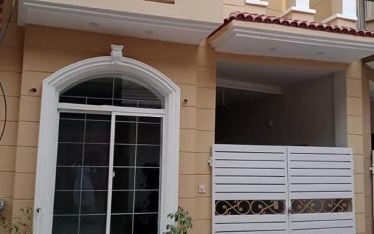 House for sale near Model Town link road Lahore