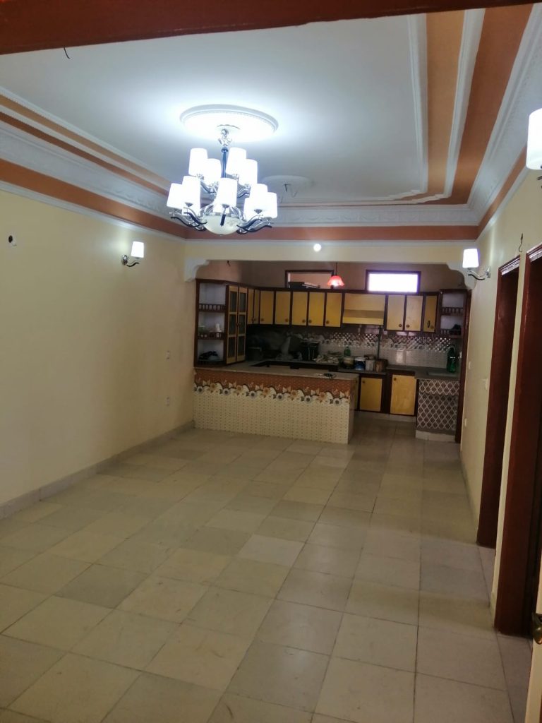 Portion for rent in Gulshan-e-Iqbal Block 4-A Karachi